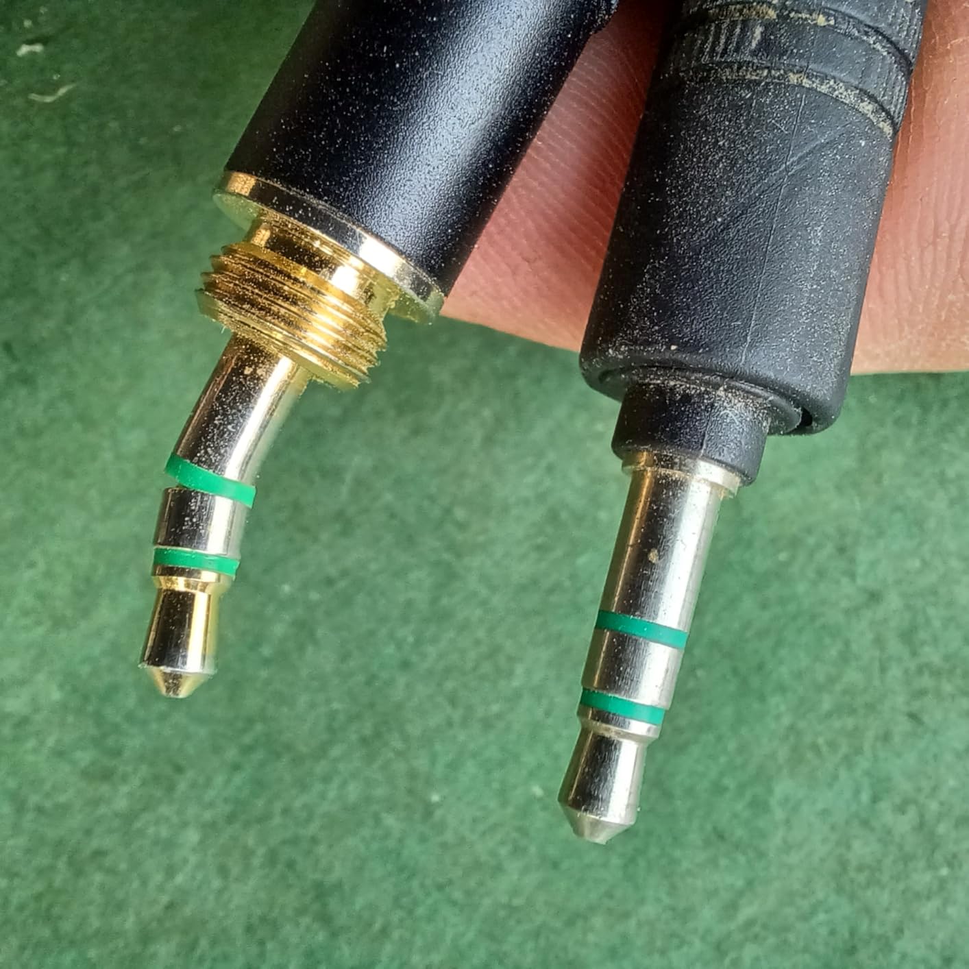 Sony MDR7506 Professional Large Diaphragm Headphone | MDR-7506, 40mm drivers, 10Hz-20kHz customer photo 1