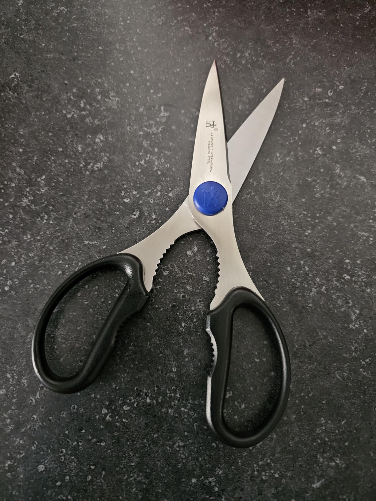 HENCKELS Take-Apart Kitchen Shears Customer Review HENCKELS Take-Apart Kitchen Shears - Customer Photo 2
