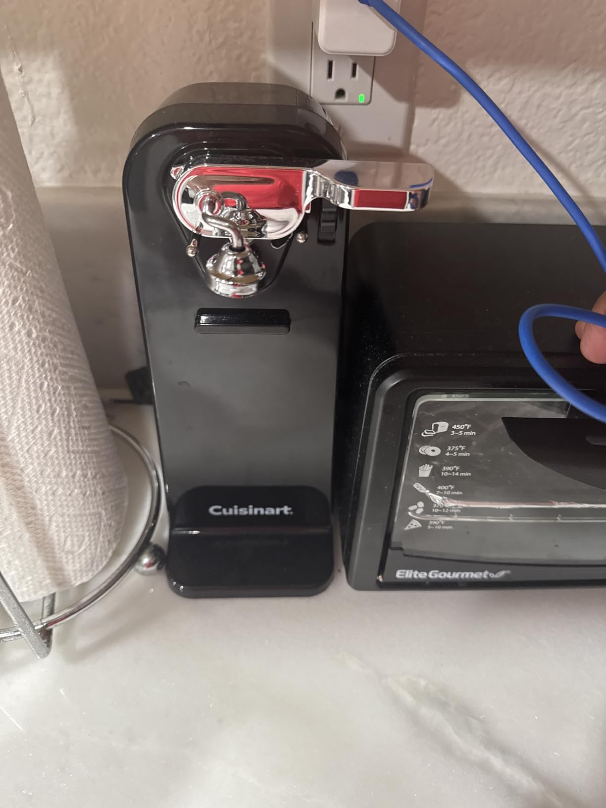 Cuisinart Electric Can Opener, One-Touch Operation, Nonslip Base, Black | Ideal electric can opener for seniors with magnetic lid holder, one-touch design, nonslip base & detachable lever, CCO-50BKN customer photo 1