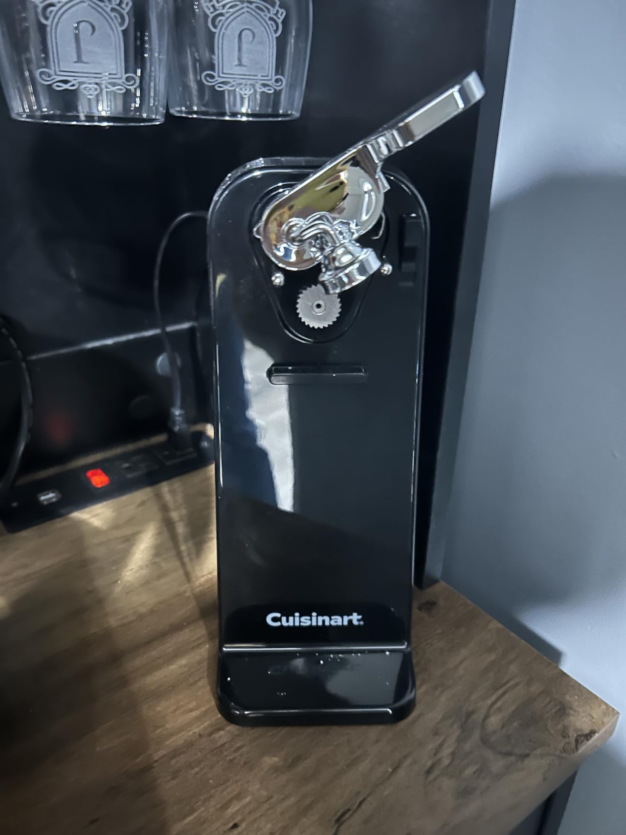 Cuisinart Electric Can Opener, One-Touch Operation, Nonslip Base, Black | Ideal electric can opener for seniors with magnetic lid holder, one-touch design, nonslip base & detachable lever, CCO-50BKN customer photo 2