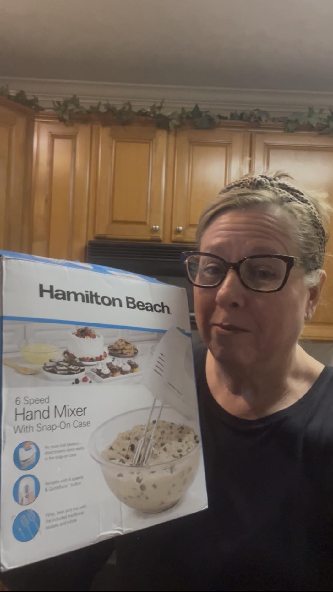 Hamilton Beach 6-Speed Electric Hand Mixer with Whisk, Traditional Beaters, Snap-On Storage Case, 250 Watts, White Customer Review Hamilton Beach 6-Speed Electric Hand Mixer with Whisk, Traditional Beaters, Snap-On Storage Case, 250 Watts, White - Customer Photo 1