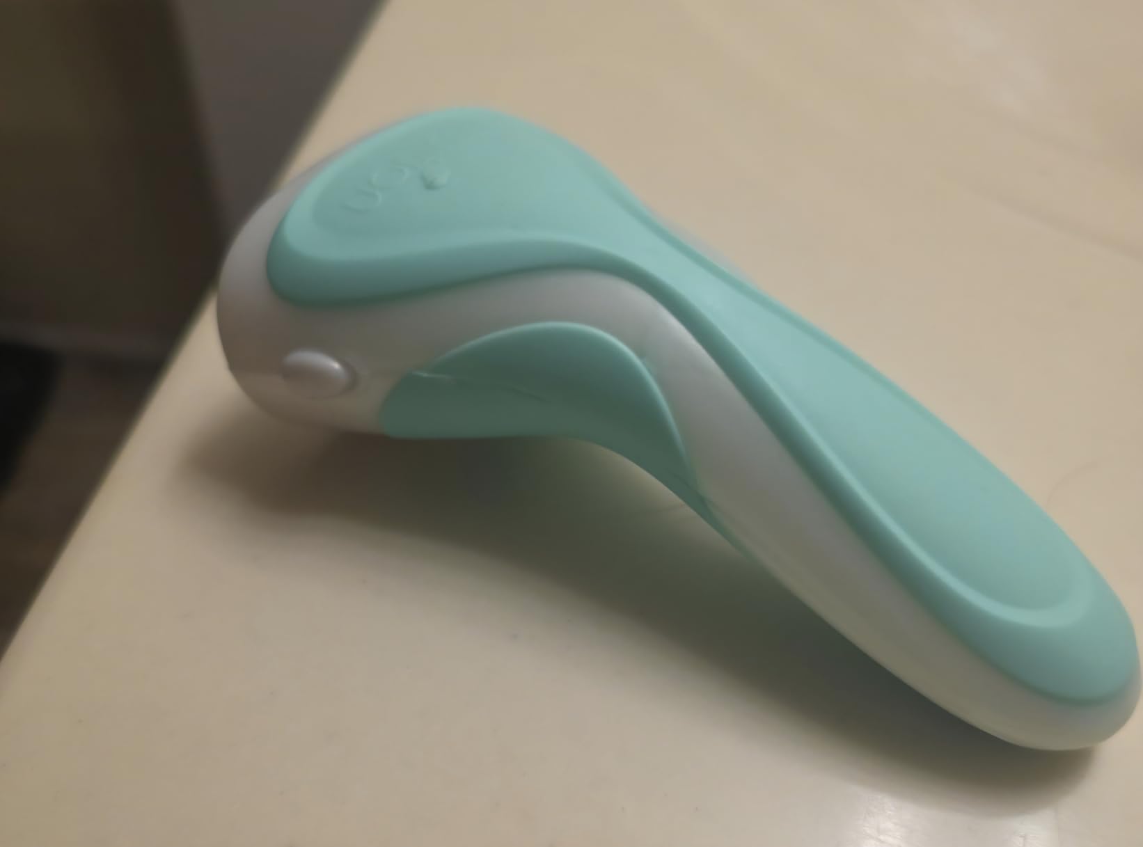 Schick Intuition Razors for Women with Sensitive Skin | 1 Razor & 2 Intuition Razor Blades Refill with Organic Aloe - Customer Photo 2