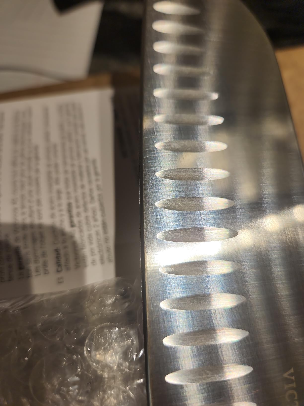 Victorinox Swiss Classic 7 Inch Santoku knife, Granton Blade, Black Customer Review Victorinox Swiss Classic 7 Inch Santoku knife, Granton Blade, Black - Customer Photo 2