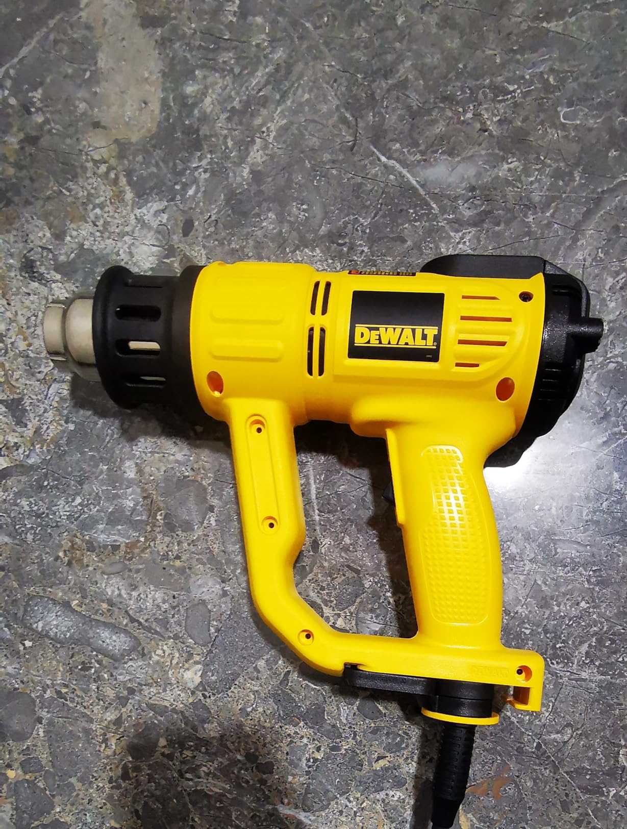 DEWALT Heat Gun with LCD Display & Hard Case/Accessory Kit (D26960K), Yellow Customer Review DEWALT Heat Gun with LCD Display & Hard Case/Accessory Kit (D26960K), Yellow - Customer Photo 1