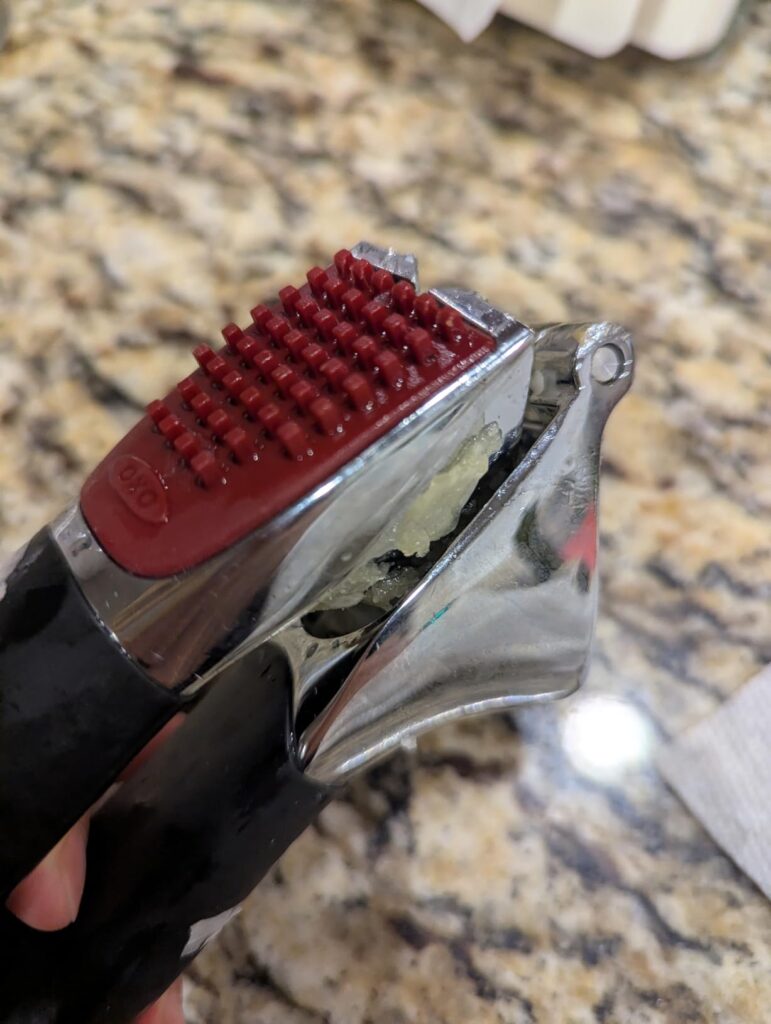 OXO Good Grips Heavy Duty Garlic Press, Die-Cast Zinc, Black Customer Review Best Garlic Press