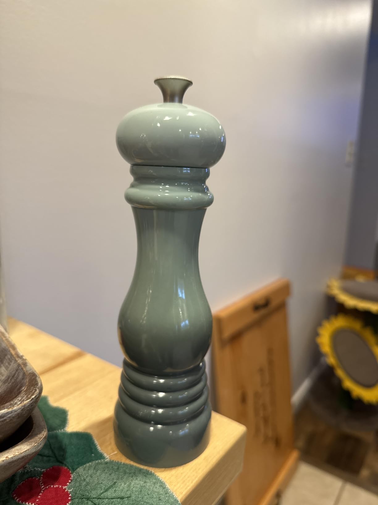 Le Creuset Pepper Mill, 8