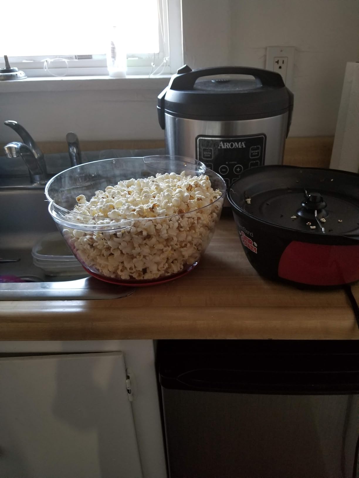 West Bend Stir Crazy Hot Oil Popcorn Popper, Popcorn Maker Machine with Large Serving Bowl Lid and Stirring Rod Perfect for Movie Night Snack Time or Parties, 6-Quart, Red Customer Review West Bend Stir Crazy Hot Oil Popcorn Popper, Popcorn Maker Machine with Large Serving Bowl Lid and Stirring Rod Perfect for Movie Night Snack Time or Parties, 6-Quart, Red - Customer Photo 1