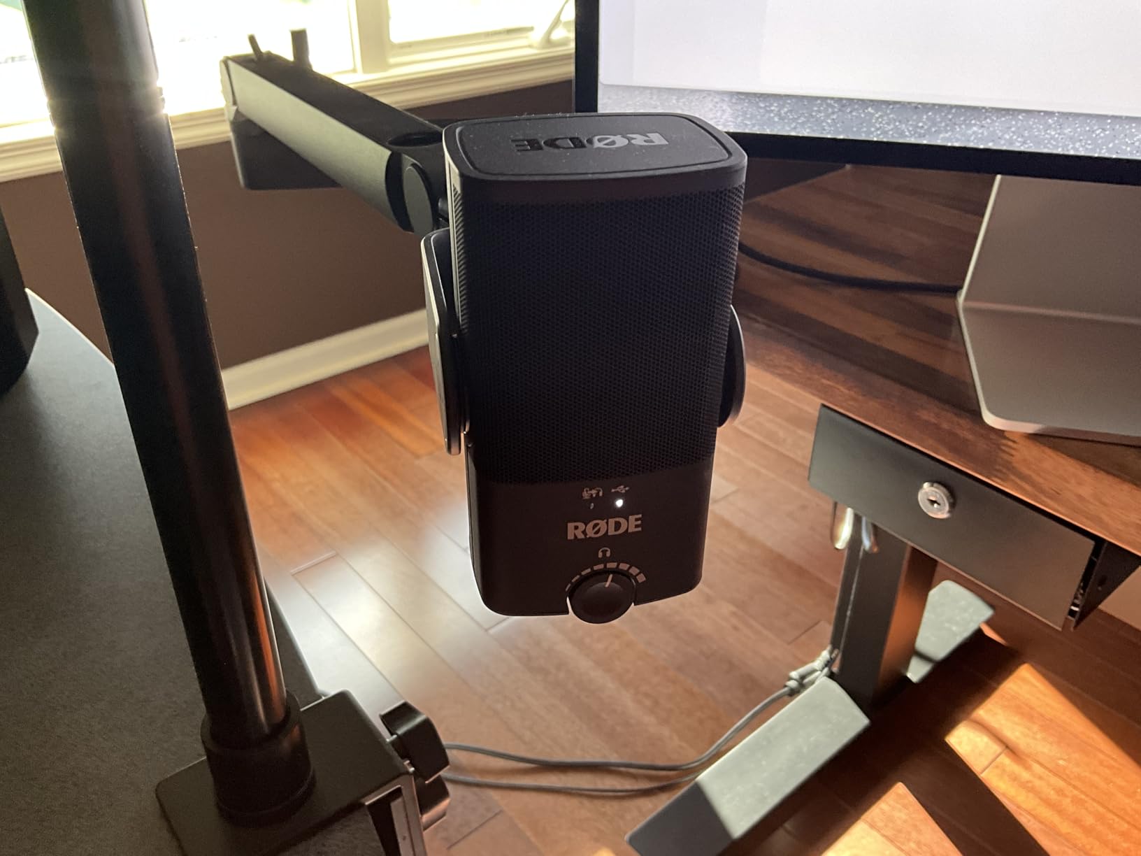 RØDE NT-USB+ Professional-Grade USB Condenser Microphone for Recording customer photo 1
