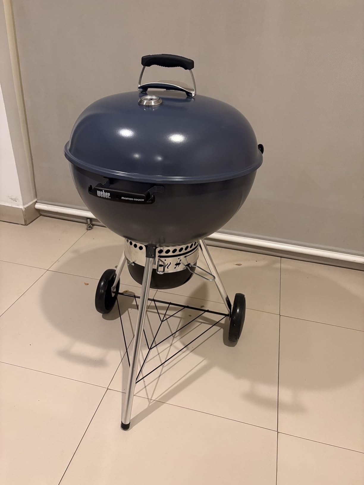 Weber® Master-Touch Charcoal Grill, 22-Inch, Black customer photo 1