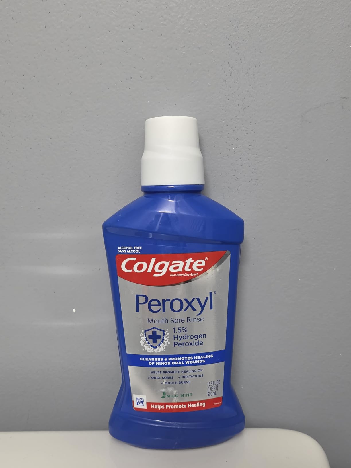 Colgate Peroxyl Antiseptic Mouthwash and Mouth Sore Rinse, 1.5% Hydrogen Peroxide, Mild Mint - 500ml, 16.9 Fluid Ounces Customer Review Colgate Peroxyl Antiseptic Mouthwash and Mouth Sore Rinse, 1.5% Hydrogen Peroxide, Mild Mint - 500ml, 16.9 Fluid Ounces - Customer Photo 1