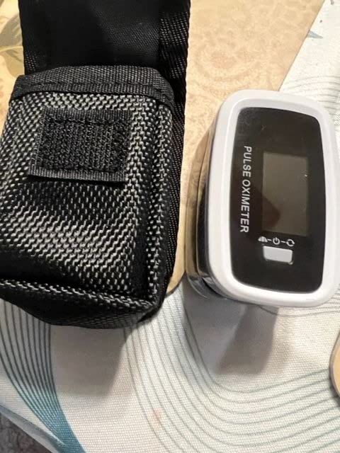 AccuMed CMS-50D1 Fingertip Pulse Oximeter Blood Oxygen Sensor SpO2 for Sports and Aviation. Portable and Lightweight with LED Display, 2 AAA Batteries, Lanyard and Travel Case (White) Customer Review AccuMed CMS-50D1 Fingertip Pulse Oximeter Blood Oxygen Sensor SpO2 for Sports and Aviation. Portable and Lightweight with LED Display, 2 AAA Batteries, Lanyard and Travel Case (White) - Customer Photo 4