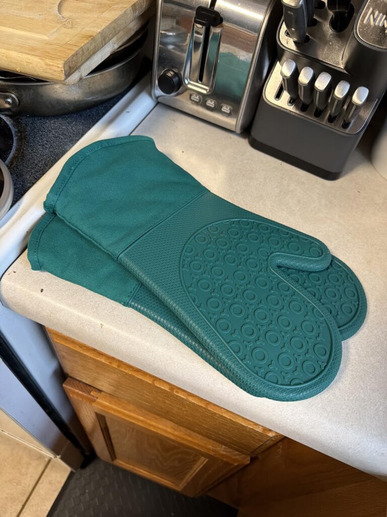 BPA-Free Silicone Oven Mitts Ultra Heat Resistant up to 500°F - Oven Mitts with Thick Cotton Liner - Long Slip Resistant Pot Holders, Flexible Oven Gloves - Black 13.7 Best Oven Mitts