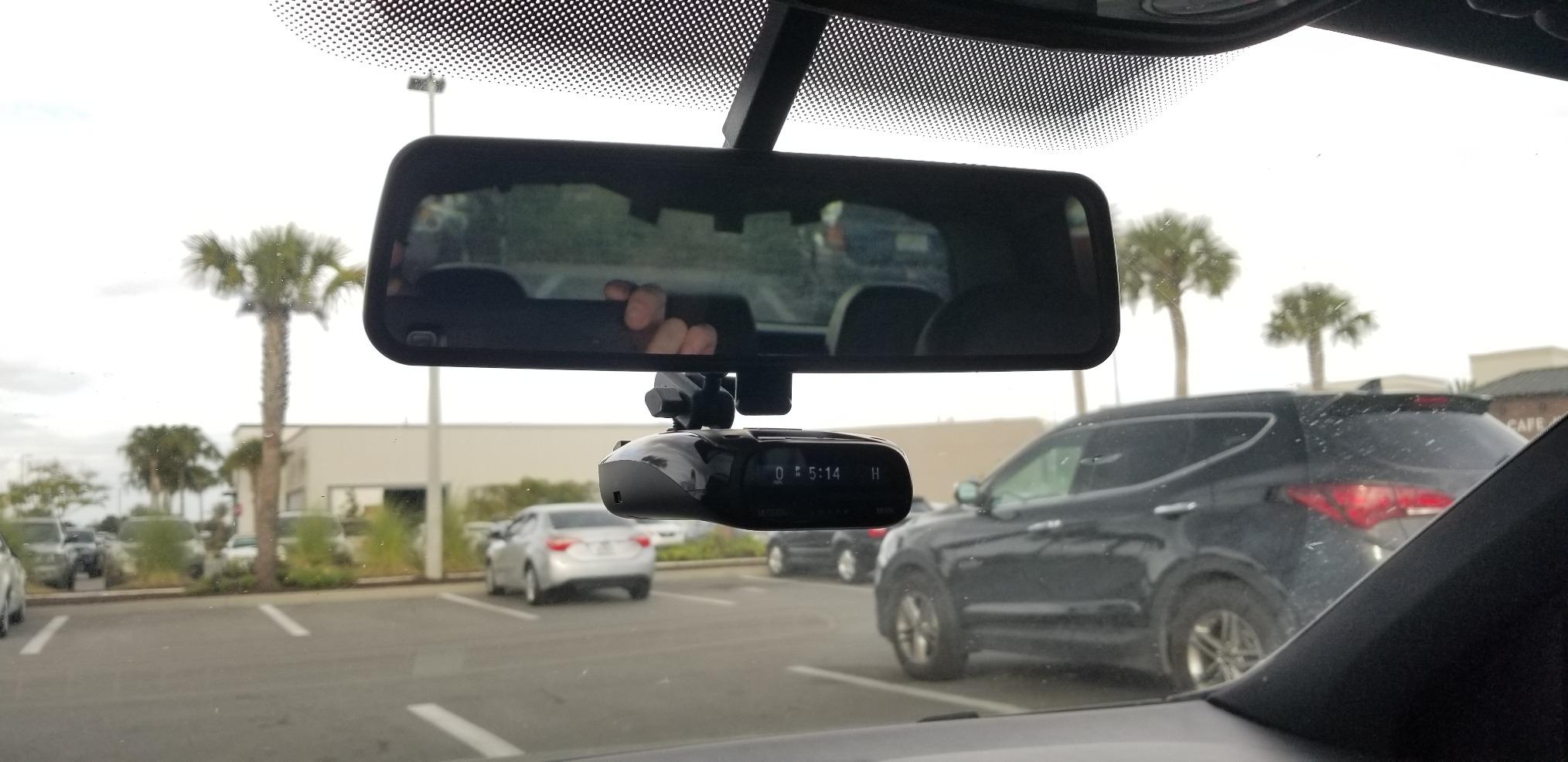 Uniden DFR7 Super Long Range Wide Band Laser/Radar Detector, Built-in GPS w/Mute Memory, Voice Alerts, Red Light & Speed Camera Alerts, OLED Display, Black Customer Review Uniden DFR7 Super Long Range Wide Band Laser/Radar Detector, Built-in GPS w/Mute Memory, Voice Alerts, Red Light & Speed Camera Alerts, OLED Display, Black - Customer Photo 1
