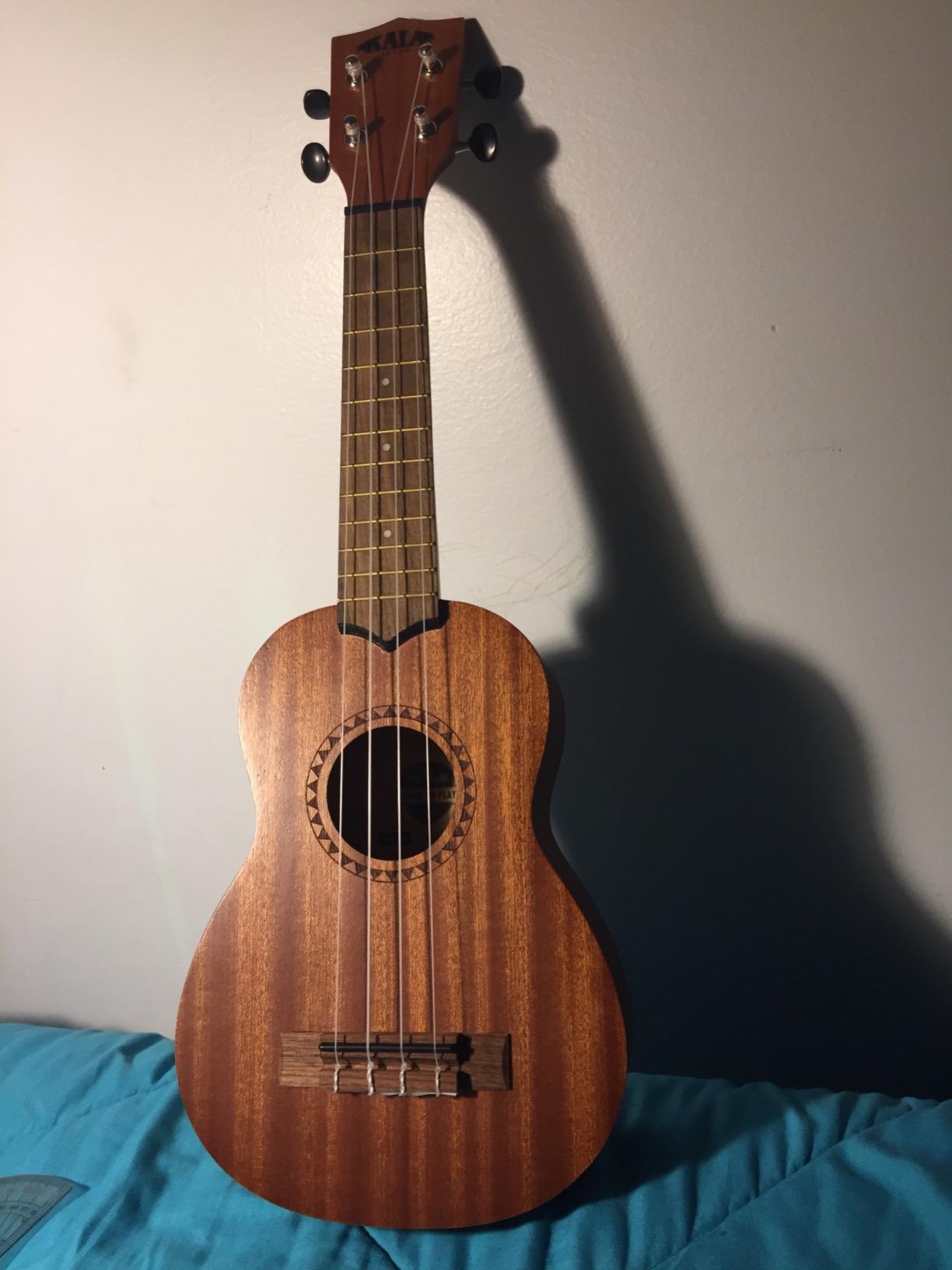 Official Kala Learn to Play Ukulele Soprano Starter Kit - Customer Photo 1