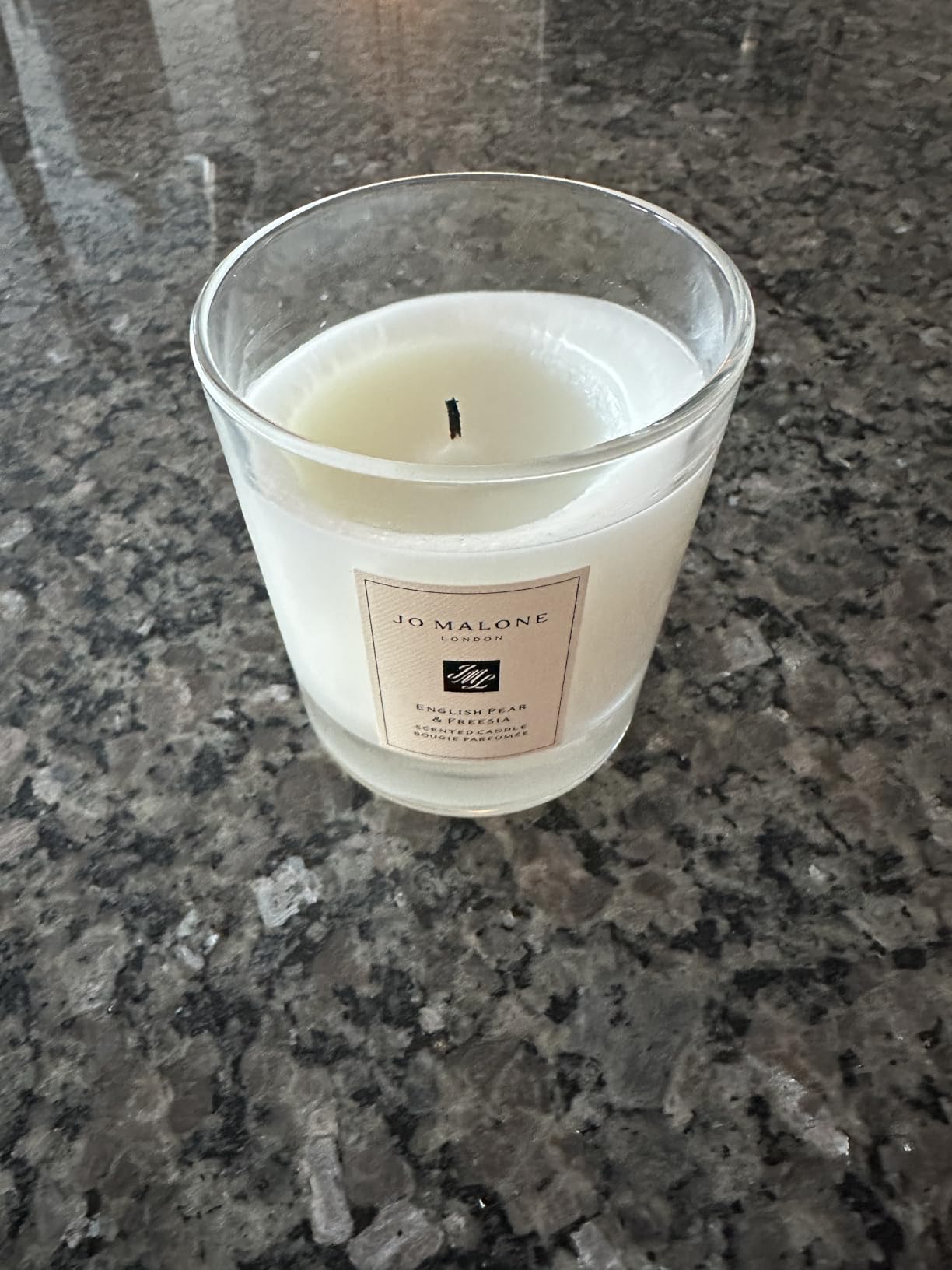 Jo Malone English Pear & Freesia Home Candle - Customer Photo 2