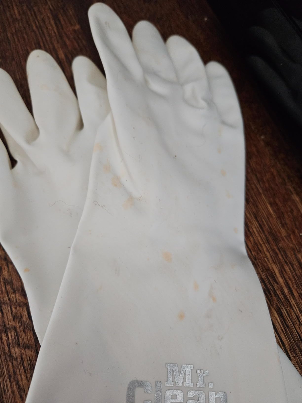 Mr. Clean Premium Latex-Free Gloves Bliss Medium Size (Pack of 2 Pairs) Customer Review Mr. Clean Premium Latex-Free Gloves Bliss Medium Size (Pack of 2 Pairs) - Customer Photo 1