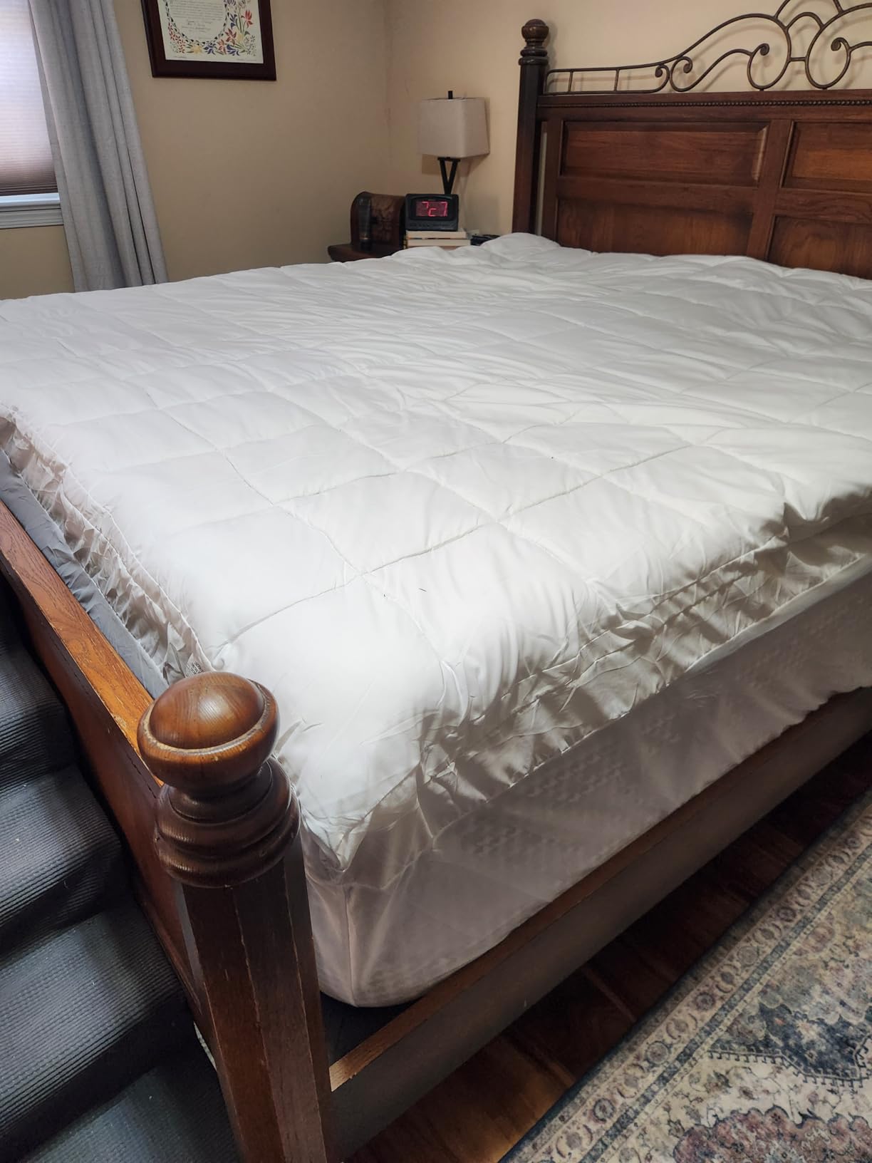 Sleep Innovations Dual Layer 4 Inch Memory Foam Mattress Topper, Queen Size, Ultra Soft Support, 3 Inch Cooling Gel Memory Foam Plus 1 Inch Fluffy Pillow Top Cover Customer Review Sleep Innovations Dual Layer 4 Inch Memory Foam Mattress Topper, Queen Size, Ultra Soft Support, 3 Inch Cooling Gel Memory Foam Plus 1 Inch Fluffy Pillow Top Cover - Customer Photo 1