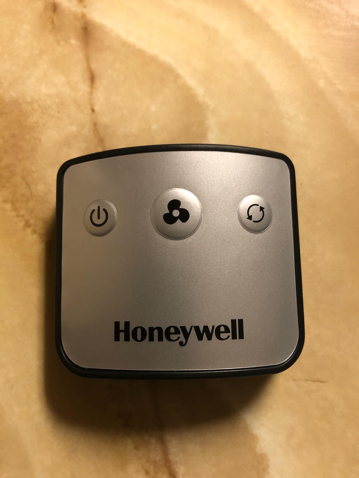Honeywell QuietSet Whole Room Tower Fan-Black, Oscillating Tower Fan with Remote, HYF290B Customer Review Honeywell QuietSet Whole Room Tower Fan-Black, Oscillating Tower Fan with Remote, HYF290B - Customer Photo 2