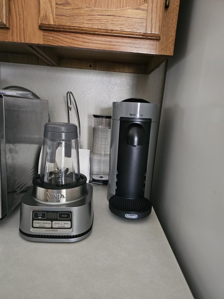 De'Longhi Nespresso Vertuo Plus Coffee and Espresso Maker by De'Longhi, Grey Customer Review Best Single Serve Coffee Maker