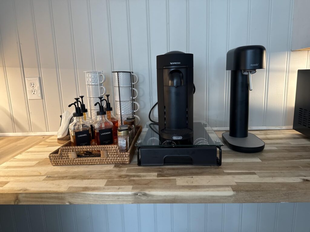 De'Longhi Nespresso Vertuo Plus Coffee and Espresso Maker by De'Longhi, Grey Customer Review Best Single Serve Coffee Maker