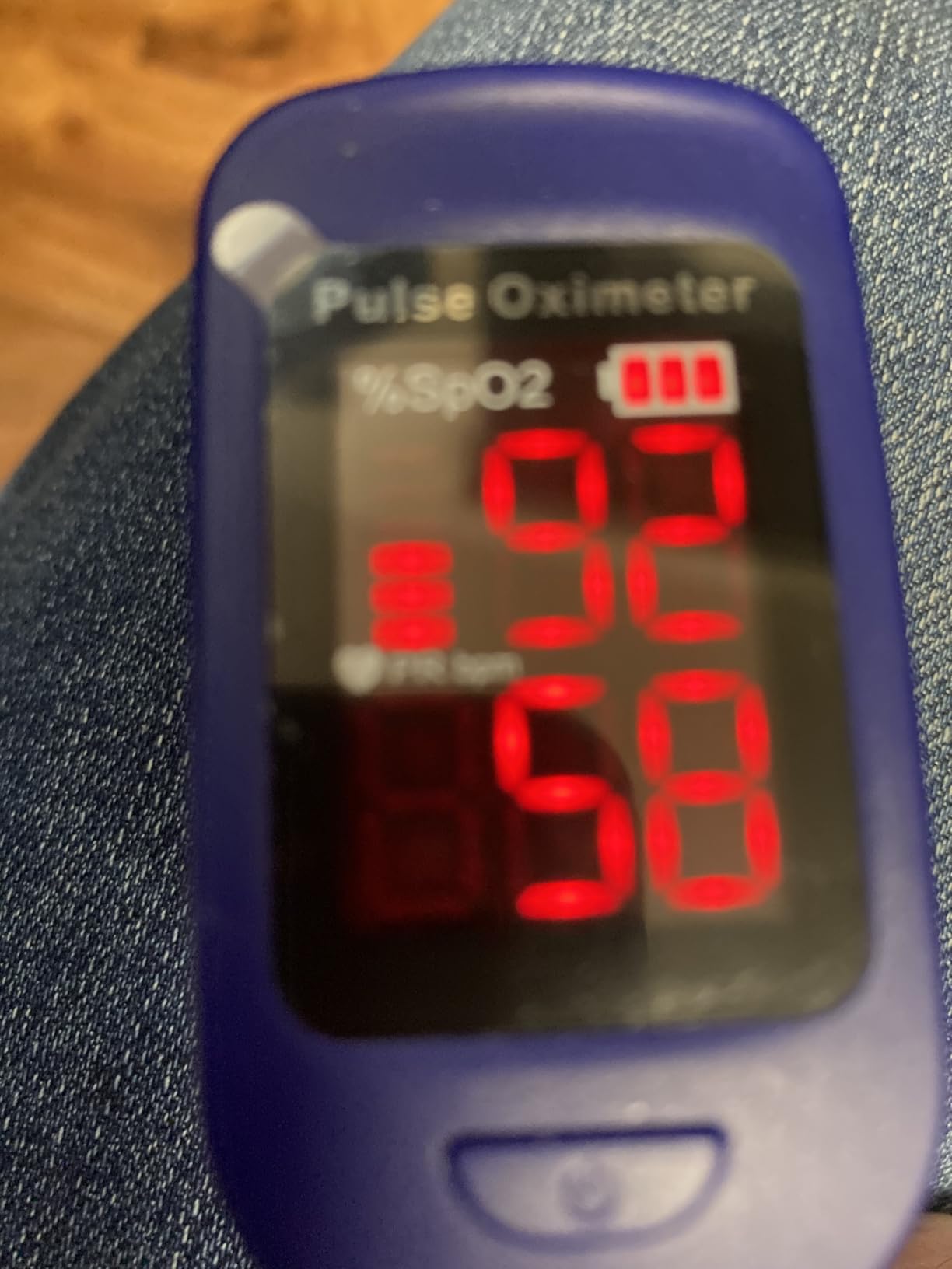 Zacurate 500BL Fingertip Pulse Oximeter Blood Oxygen Saturation Monitor with Batteries Included (Navy Blue) Customer Review Zacurate 500BL Fingertip Pulse Oximeter Blood Oxygen Saturation Monitor with Batteries Included (Navy Blue) - Customer Photo 4