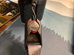 Peak Design Leash Camera Strap - Configurable as a Sling, Neck, Shoulder Strap or Safety Tether, Adjustable, Compact Customer Review Peak Design Leash Camera Strap - Configurable as a Sling, Neck, Shoulder Strap or Safety Tether, Adjustable, Compact - Customer Photo 1