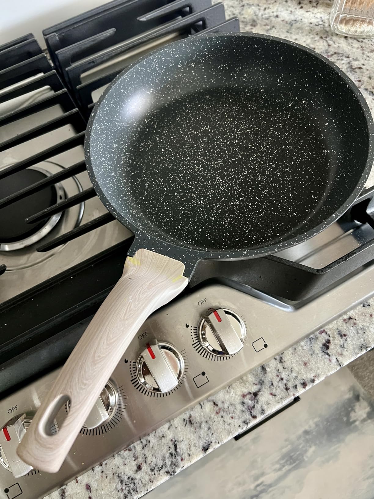 CAROTE Nonstick Frying Pan, 8 Inch Classic Granite Skillet | Kitchen Healthy Non Toxic Stone Cookware, All-Stovetop Compatible, Cool Handle, Easy to Clean, PFOA Free customer photo 2