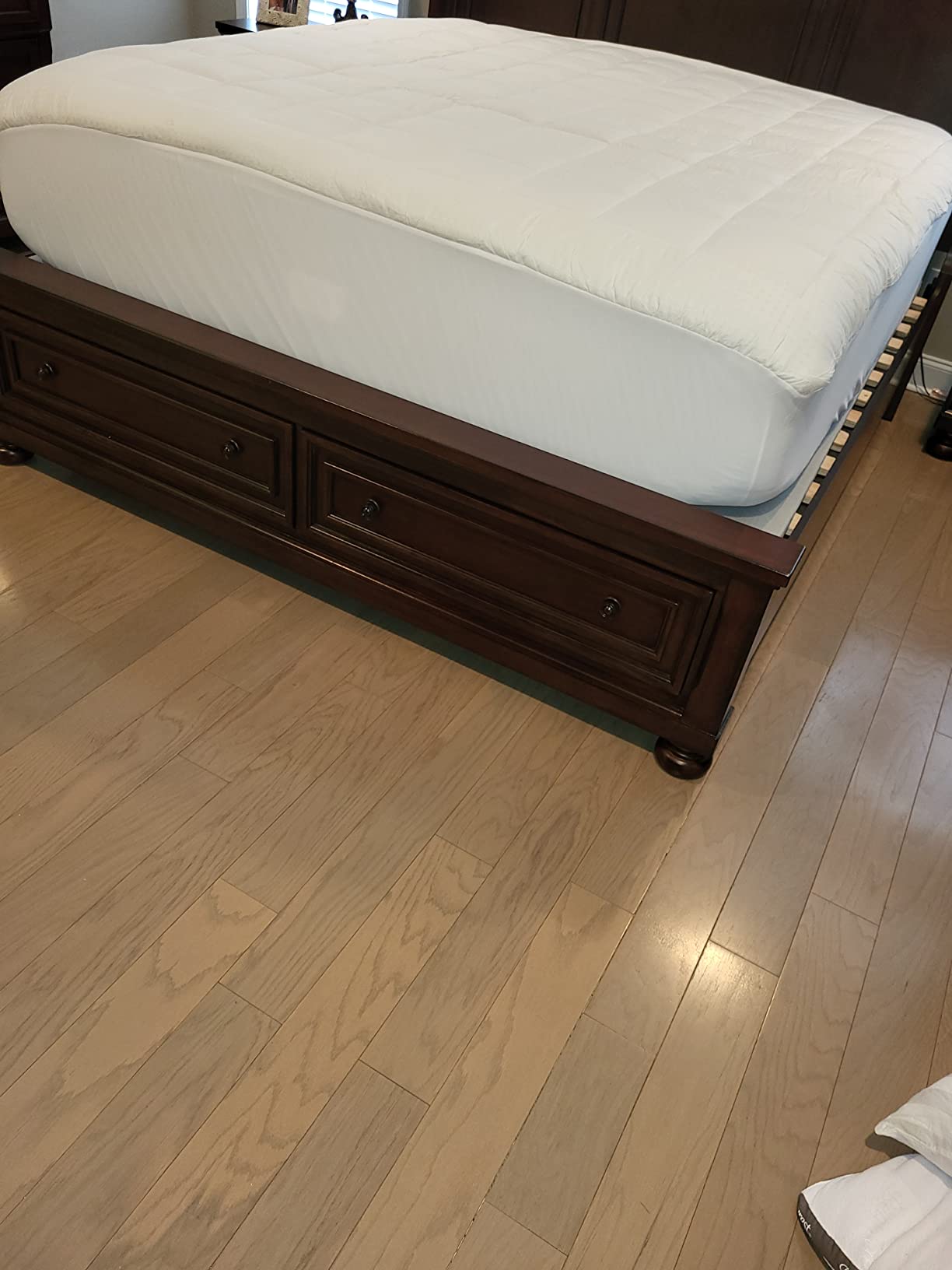 EASELAND Queen Size Mattress Pad Pillow Top Mattress Cover Quilted Fitted Mattress Protector Cotton Top Stretches up 8-21 EASELAND Queen Size Mattress Pad Pillow Top Mattress Cover Quilted Fitted Mattress Protector Cotton Top Stretches up 8-21