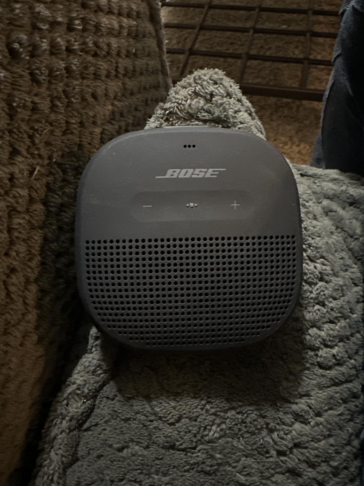 Bose SoundLink Micro Bluetooth Speaker: Small Portable Waterproof Speaker with Microphone, Black Customer Review Bose SoundLink Micro Bluetooth Speaker: Small Portable Waterproof Speaker with Microphone, Black - Customer Photo 2