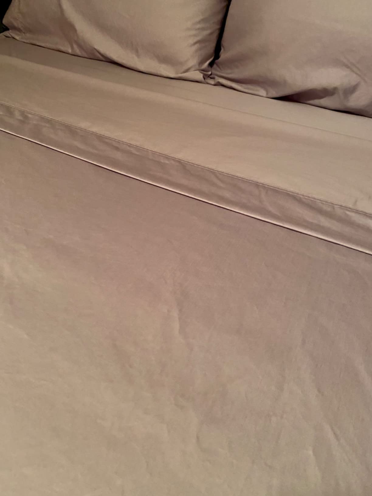 California Design Den Queen Sheet Set - Luxury 600 Thread Count Sateen, 100% Cotton Deep Pocket Queen Sheets with All Around Elastic, Snug Fit, Hotel Quality Bedding Set - White - Customer Photo 2
