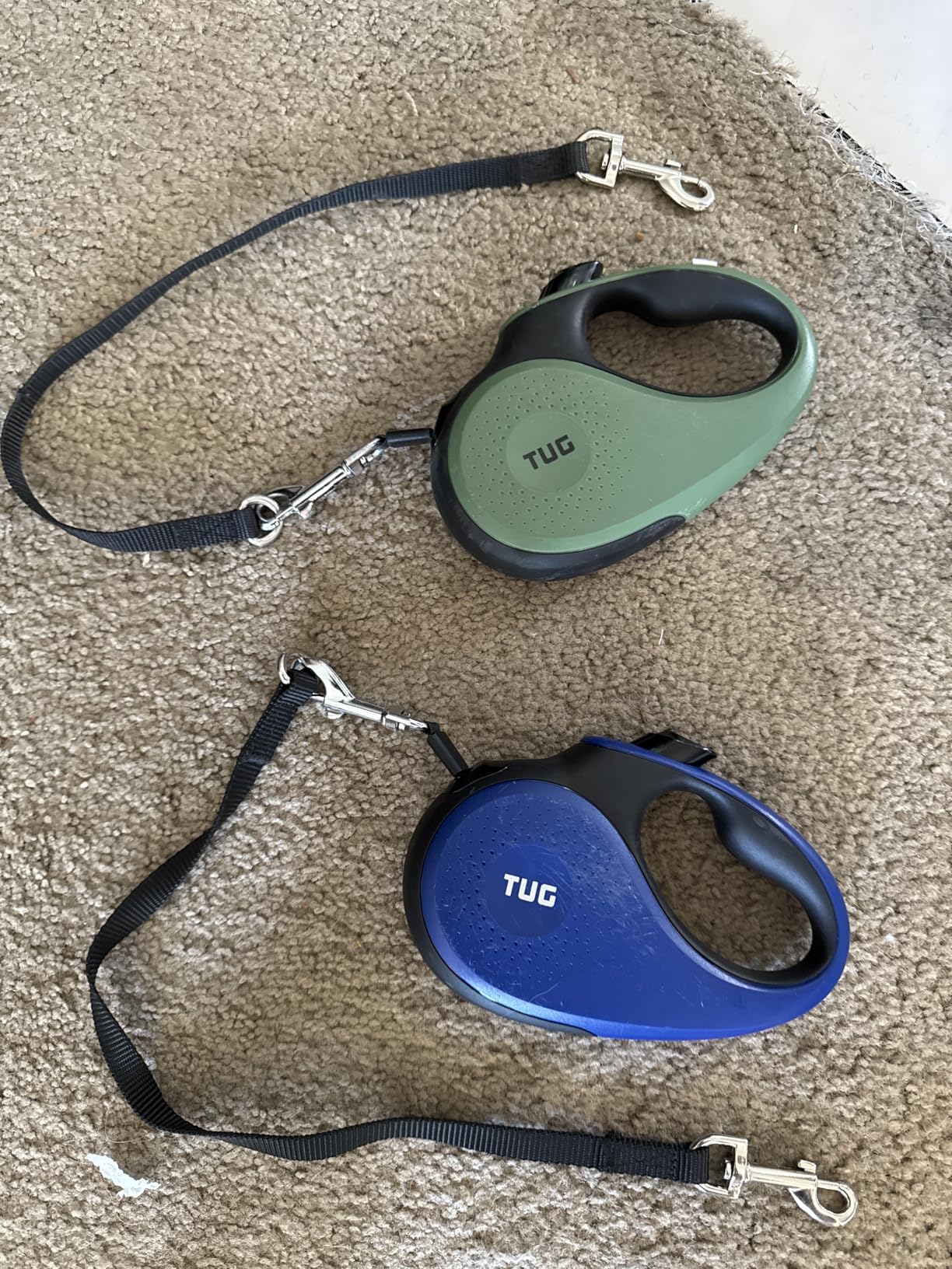TUG 360° Tangle-Free Retractable Dog Leash | 16 ft Strong Nylon Tape | One-Handed Brake, Pause, Lock Customer Review TUG 360° Tangle-Free Retractable Dog Leash | 16 ft Strong Nylon Tape | One-Handed Brake, Pause, Lock - Customer Photo 1