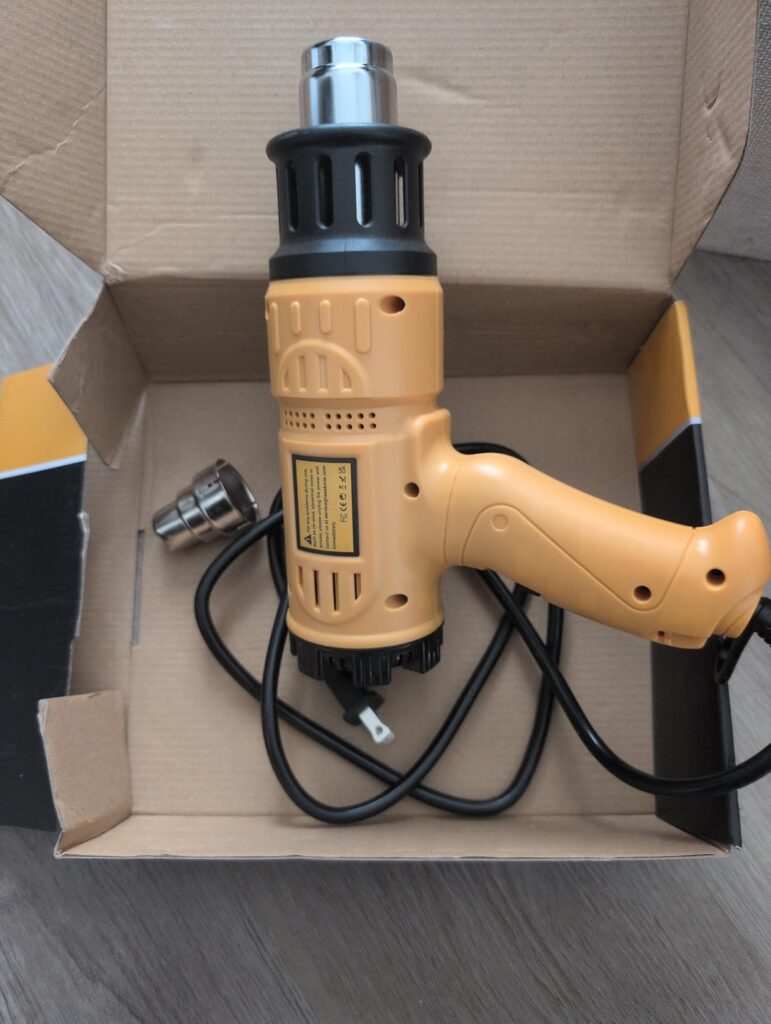 SEEKONE Heat Gun 1800W 122°F-1202°F(50℃- 650℃)Fast Heating Heavy Duty Hot Air Gun Kit Variable Temperature Control Overload Protection with 4 Nozzles for Crafts, Shrinking PVC, Stripping Paint Customer Review Best Heat Gun