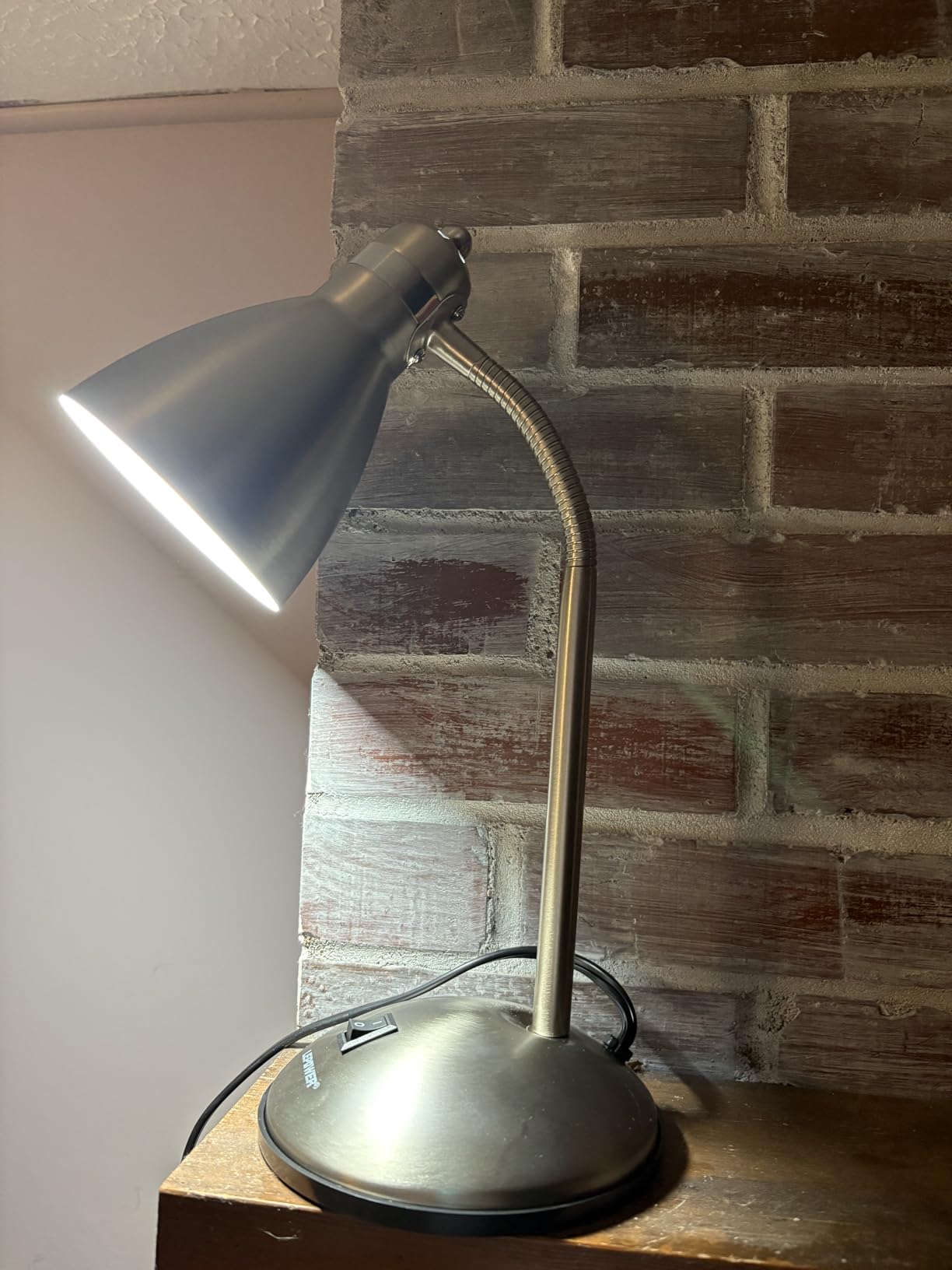 LEPOWER Metal Desk Lamp, Eye-Caring Table Lamp, Study Lamps with Flexible Goose Neck for Bedroom, Home Office (Matte Black) Customer Review LEPOWER Metal Desk Lamp, Eye-Caring Table Lamp, Study Lamps with Flexible Goose Neck for Bedroom, Home Office (Matte Black) - Customer Photo 2