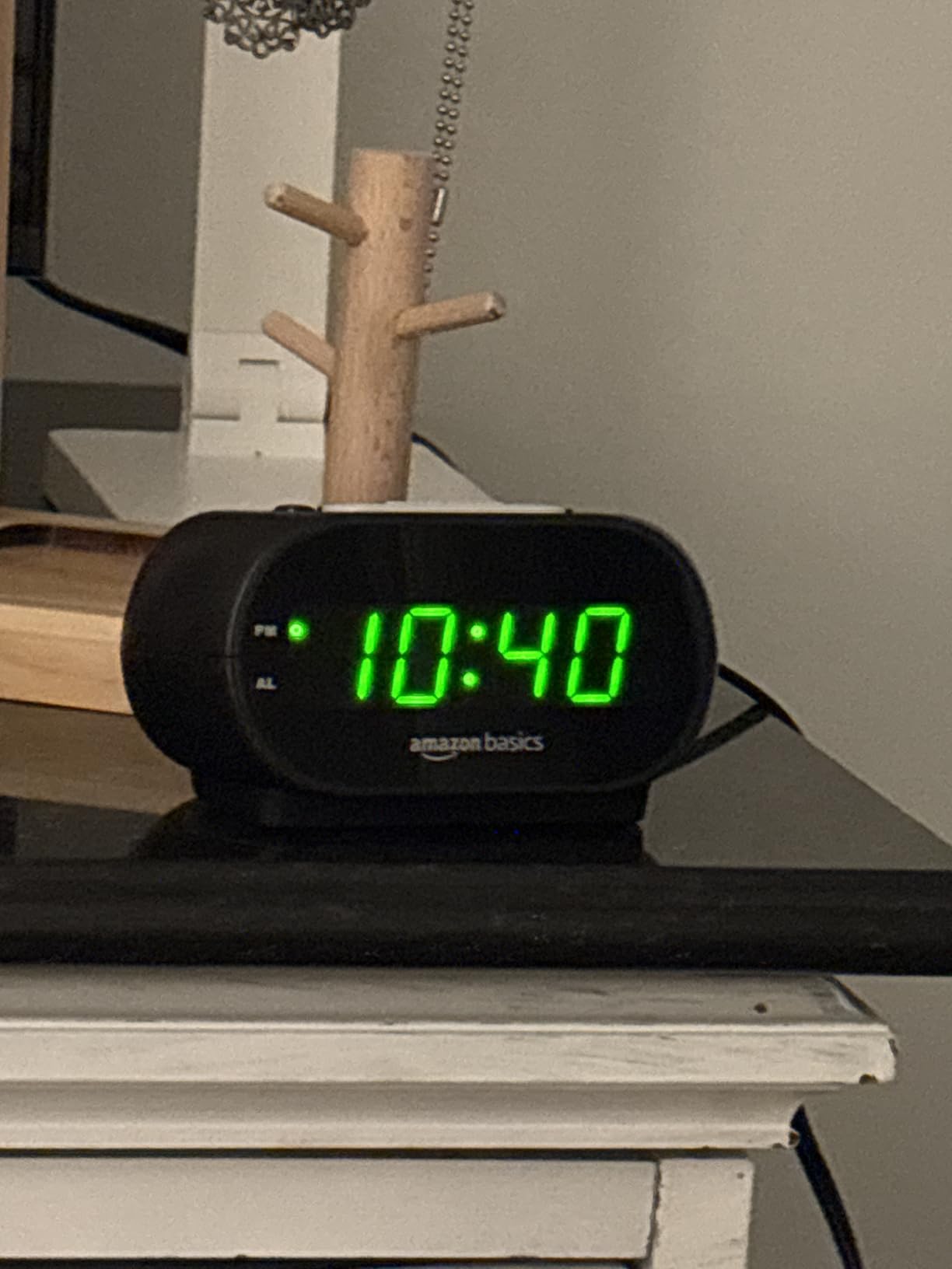 Amazon Basics Small Digital Oval Alarm Clock With LED Display, Nightlight & Battery Backup, Black, 4.5 x 3.5 x 2.4 Inches Customer Review Amazon Basics Small Digital Oval Alarm Clock With LED Display, Nightlight & Battery Backup, Black, 4.5 x 3.5 x 2.4 Inches - Customer Photo 2