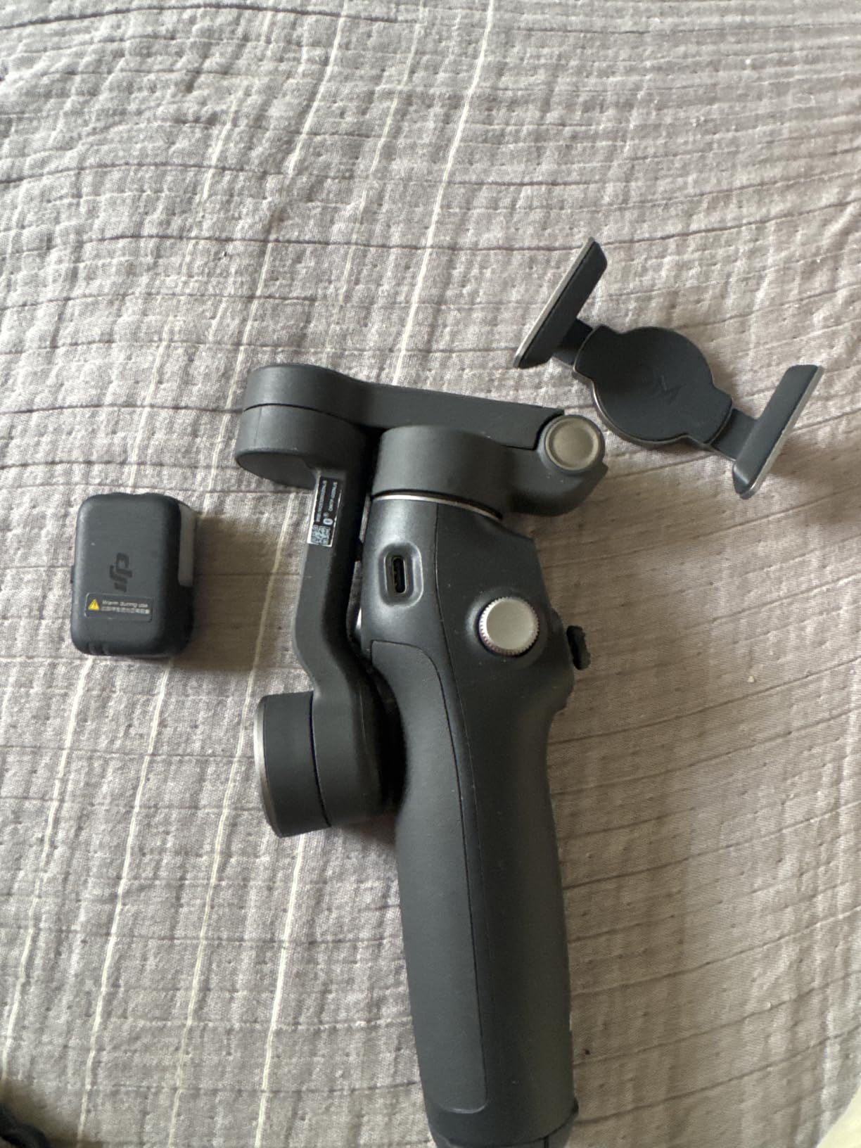 DJI Osmo Mobile 7P Gimbal Stabilizer for iPhone, Android, Native Tracking, Lighting, 3-Axis Phone Gimbal, Quick Launch, One-Tap Edit, Built-in Extension Rod & Tripod, 10hrs Use, Phone Charging Customer Review DJI Osmo Mobile 7P Gimbal Stabilizer for iPhone, Android, Native Tracking, Lighting, 3-Axis Phone Gimbal, Quick Launch, One-Tap Edit, Built-in Extension Rod & Tripod, 10hrs Use, Phone Charging - Customer Photo 1