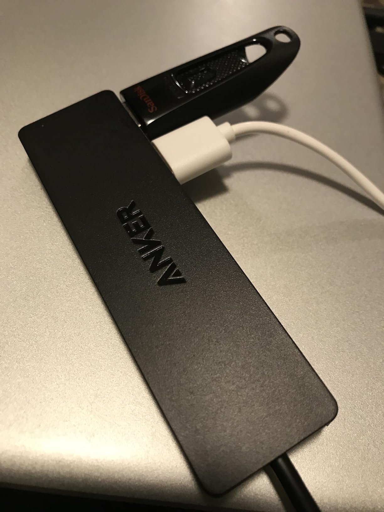Anker USB Hub 4 Ports, Multiple USB 3.0 Hub, USB Splitter for Laptop, Extender for A Port Laptop, PC, Desktop and More [Charging Not Supported](2ft USB-A) customer photo 2
