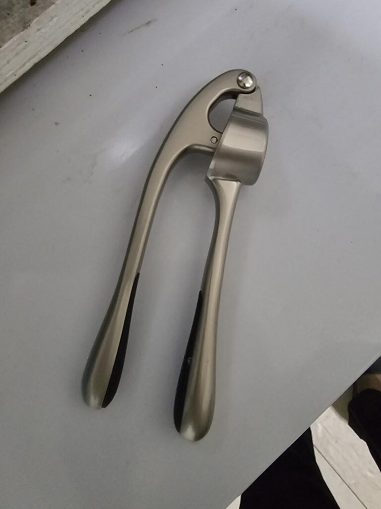 Zulay Kitchen Premium Garlic Press Set - Rust Proof Professional Garlic Mincer Tool - Easy-Squeeze, Easy-Clean with Soft, Ergonomic Handle - Silicone Garlic Peeler & Brush (Silver) Customer Review Best Garlic Press
