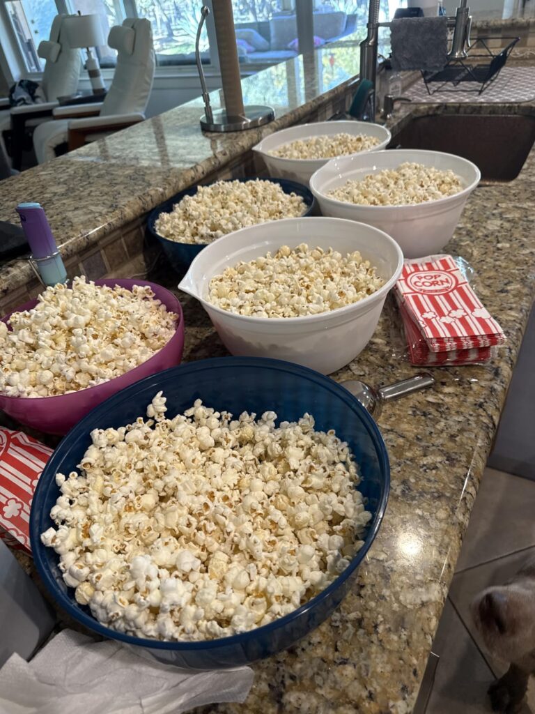 Dash Fresh Pop Popcorn Maker - Oil-Free, Air Popcorn Popper - With Measuring Cup & Recipe Guide - Perfect for Movie Nights - 16 Cups, Aqua Customer Review Best Popcorn Popper