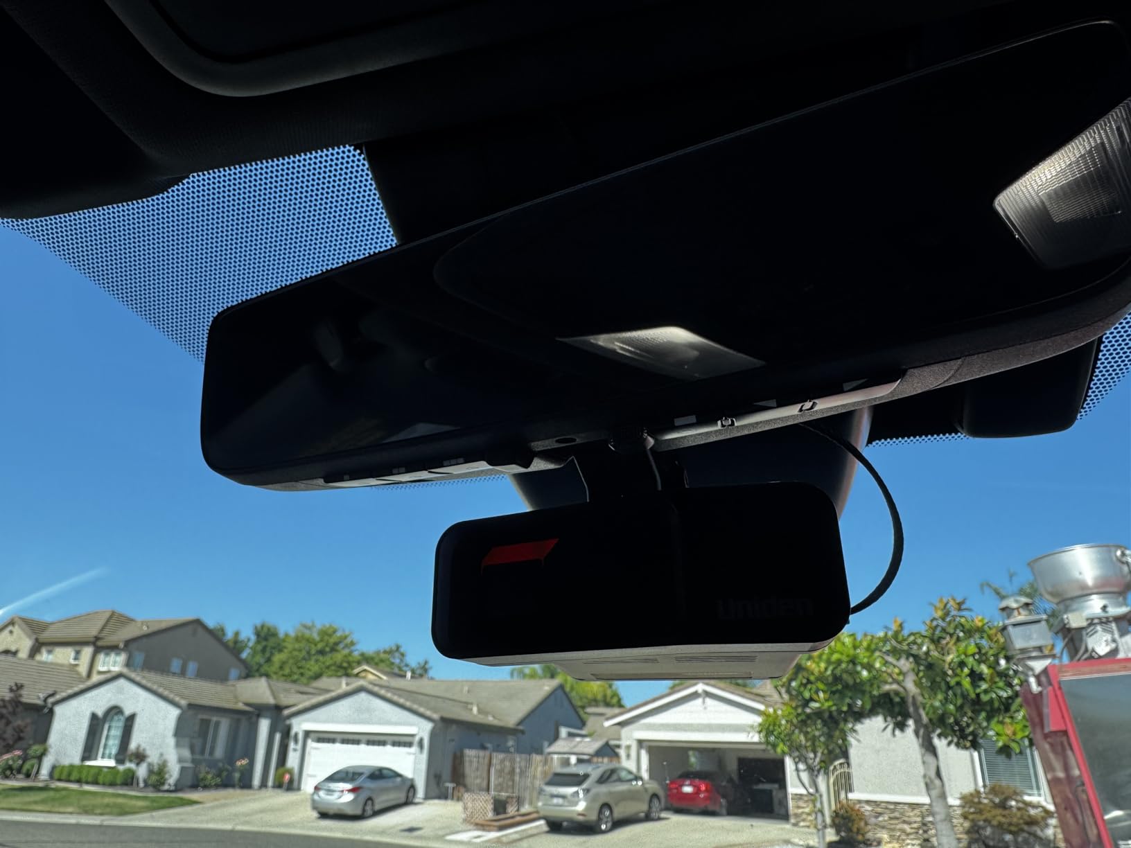 Uniden R7 Extreme Long-Range Laser-Radar Detector, Built-in GPS w/ Real-Time Alerts, Dual-Antennas Front & Rear w/Directional Arrows, Voice Alerts, Red Light Camera and Speed Camera Alerts Customer Review Uniden R7 Extreme Long-Range Laser-Radar Detector, Built-in GPS w/ Real-Time Alerts, Dual-Antennas Front & Rear w/Directional Arrows, Voice Alerts, Red Light Camera and Speed Camera Alerts - Customer Photo 1