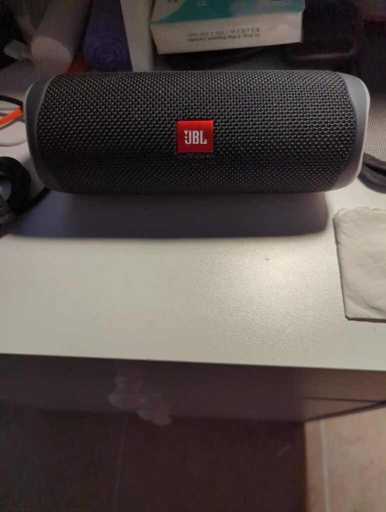 JBL FLIP 5, Waterproof Portable Bluetooth Speaker, Black, Small Customer Review Best Bluetooth Speaker