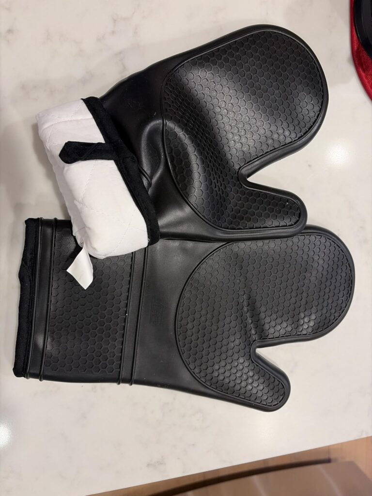 GORILLA GRIP BPA-Free Soft Silicone Oven Mitts, Heat Resistant and Waterproof Cooking Safety Gloves, Thick Cotton Lining, Flexible Gripping, Kitchen Potholders Set, for Grilling, BBQ, 12.5x8.3, Black Customer Review Best Oven Mitts