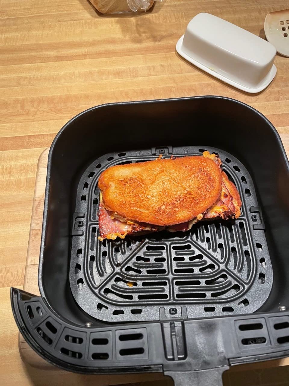 Instant Pot 6QT VORTEX Plus Air Fryer, 6-in-1, Air Fry, Broil, Dehydrate, Crisp, Roast, Reheat, Bake, Dishwasher-Safe customer photo 2