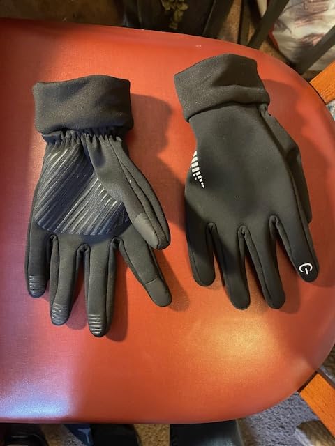 SIMARI Winter Gloves Women Men Ski Snow Gloves Liner Thermal Warm Touch Screen, Suit for Running, Cycling, Biking, Hiking, Driving, Walking, Typing, Freezer Work, Sports, Soccer, Shooting, Gaming 102 - Customer Photo 2