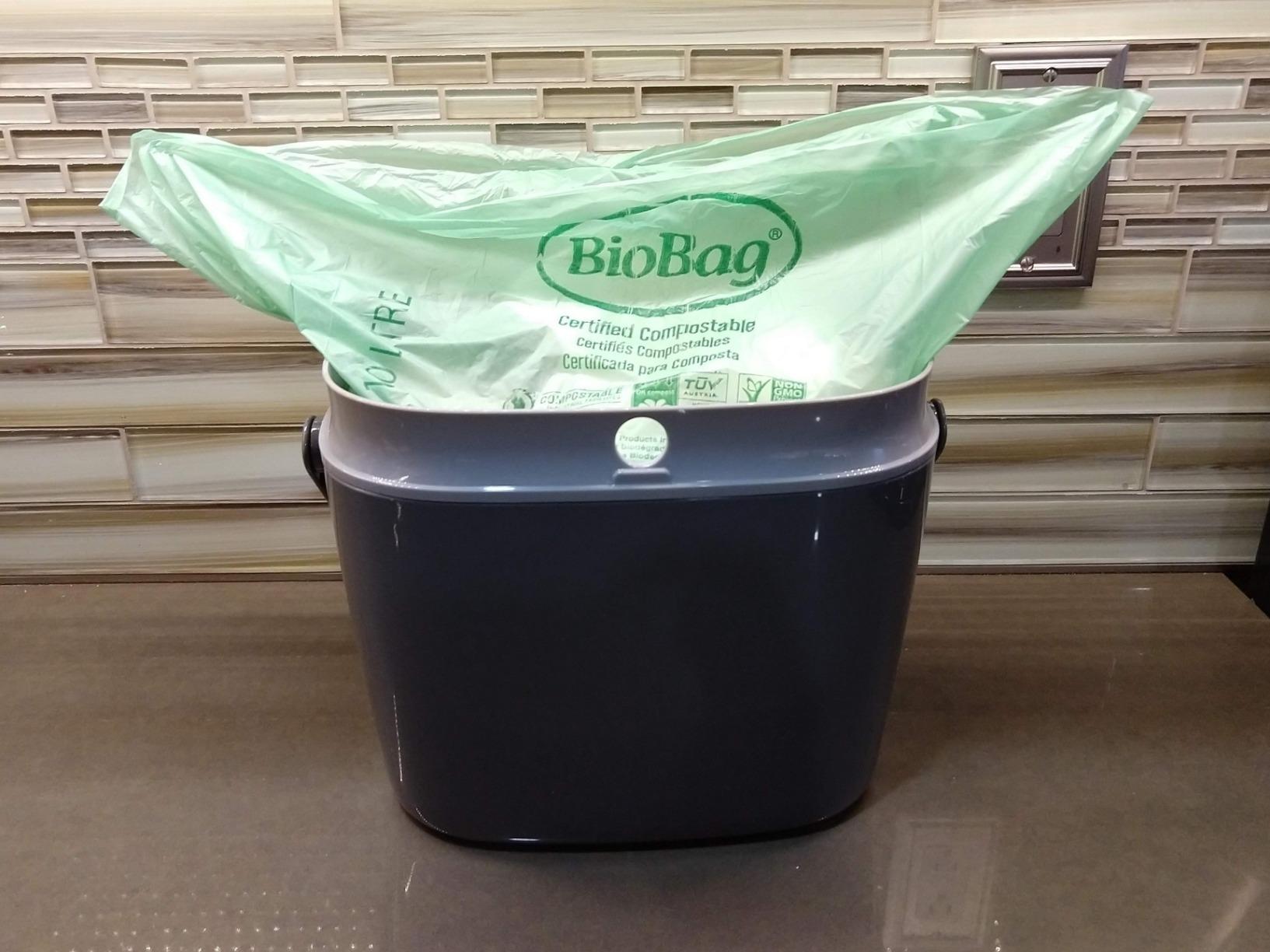 OXO Good Grips EASY-CLEAN COMPOST BIN - CHARCOAL - 1.75 GAL/6.62 L - Customer Photo 2