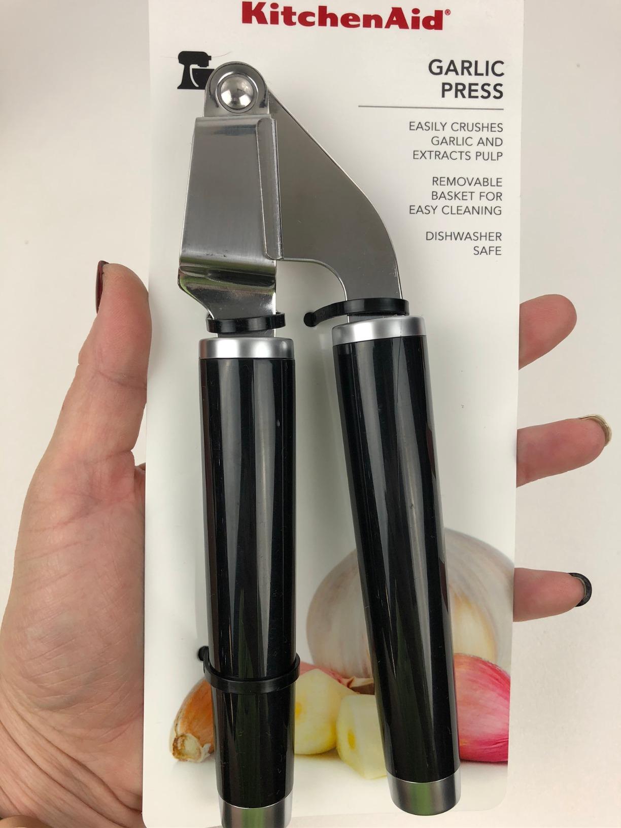 KitchenAid KE132OHOBA Classic Garlic Press Customer Review KitchenAid KE132OHOBA Classic Garlic Press - Customer Photo 2