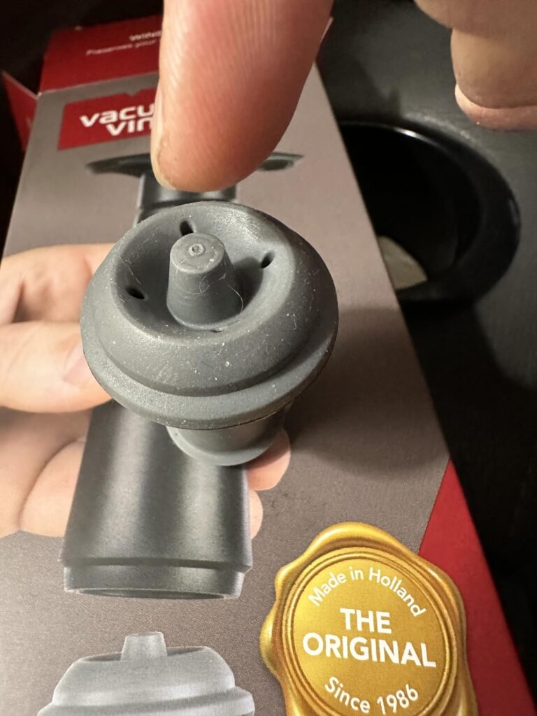 Vacu Vin Original Wine Saver with 4 Vacuum Bottle Stoppers – Black Wine Preserver Pump for Red or White Wine – Manual Air Remover System – Airtight Seal – Keep Wine Fresh Longer Customer Review Best Wine Stopper