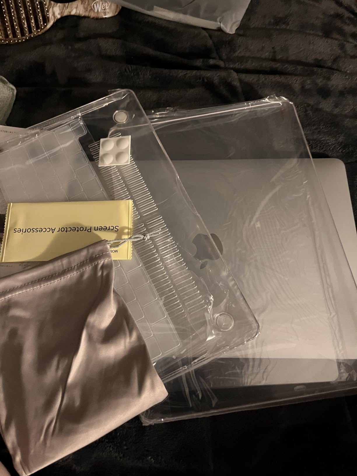 MOSISO Compatible with MacBook Pro 13 inch Case M2 2026 2025 2024 2023 2022-2016 A2338 M1 A2251 A2289 A2159 A1989 A1708 A1706, Plastic Hard Shell&Keyboard Cover&Screen Film&Storage Bag, Midnight Green Customer Review MOSISO Compatible with MacBook Pro 13 inch Case M2 2026 2025 2024 2023 2022-2016 A2338 M1 A2251 A2289 A2159 A1989 A1708 A1706, Plastic Hard Shell&Keyboard Cover&Screen Film&Storage Bag, Midnight Green - Customer Photo 2