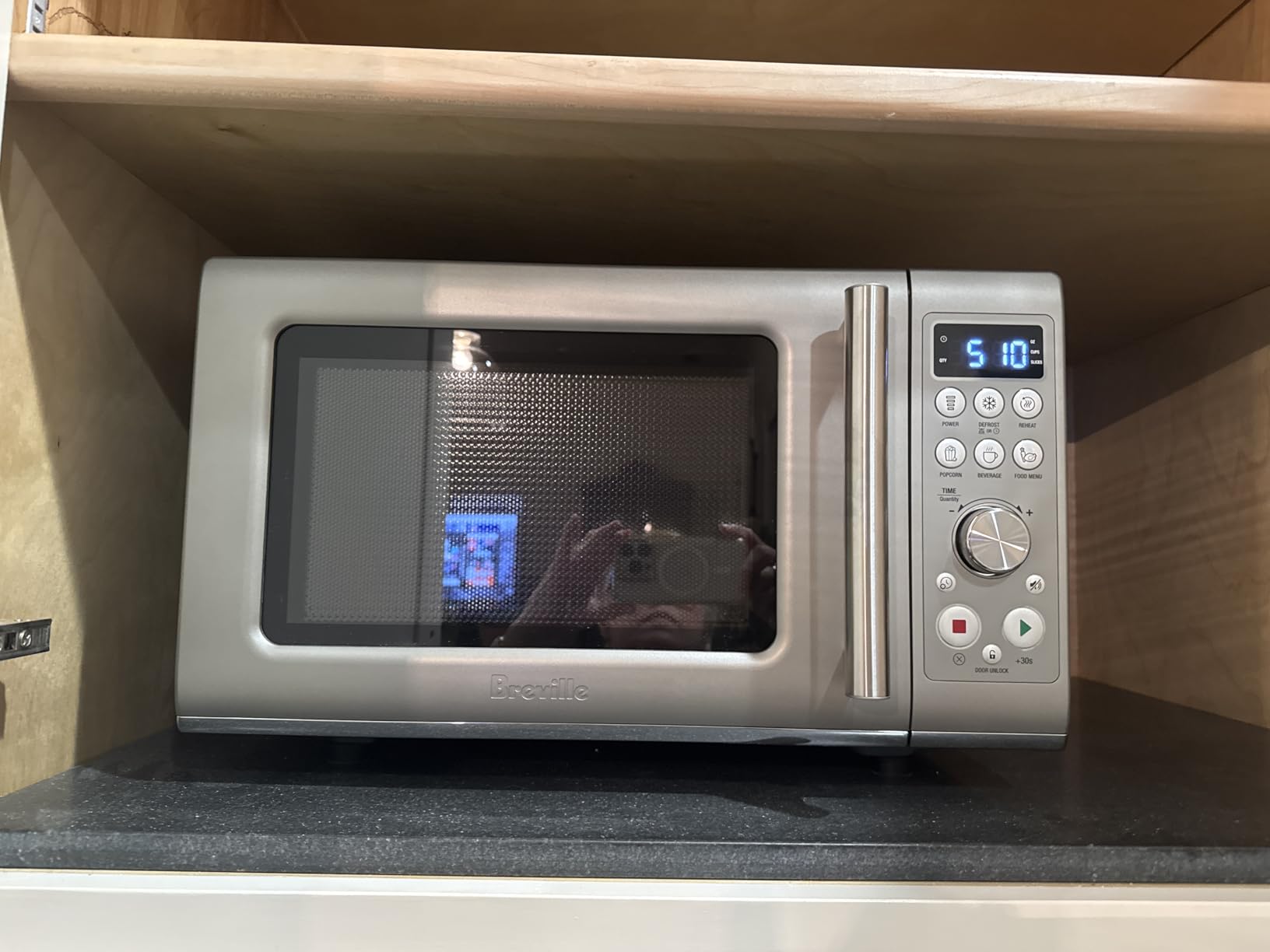Breville BMO650SIL Compact Wave Soft Close Microwave Oven, Silver customer photo 1