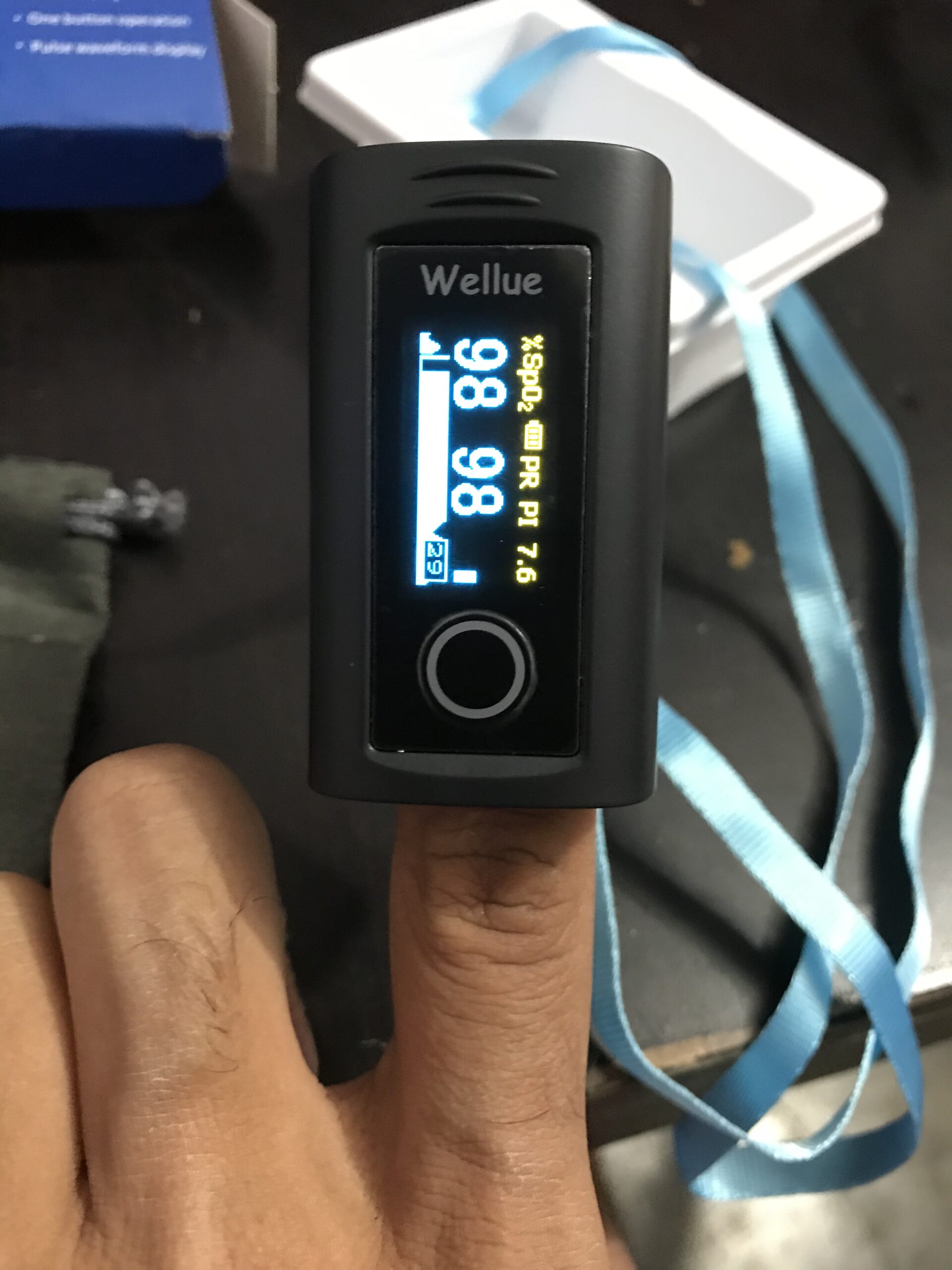 Wellue Fingertip Pulse Oximeter, Blood Oxygen Saturation Monitor with Batteries, Carry Bag & Lanyard for Wellness Use Customer Review Wellue Fingertip Pulse Oximeter, Blood Oxygen Saturation Monitor with Batteries, Carry Bag & Lanyard for Wellness Use - Customer Photo 2