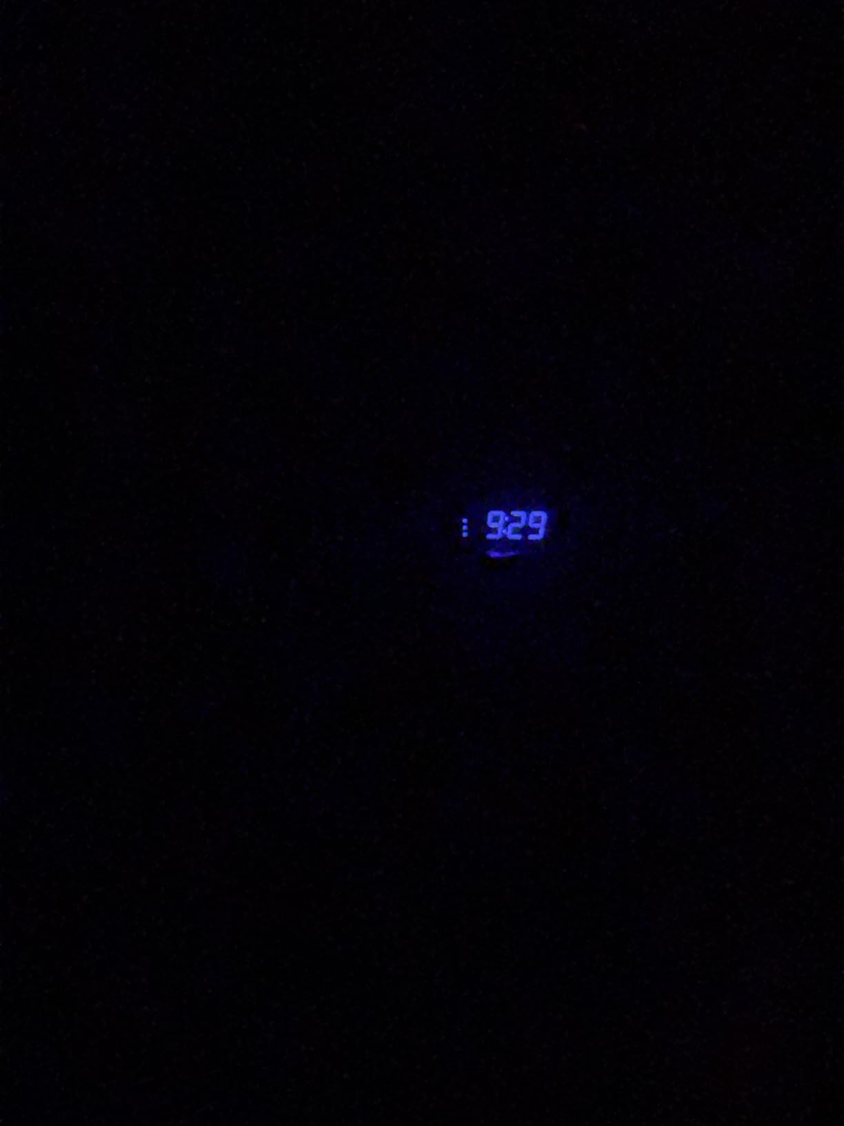 PPLEE Alarm Clock for Bedroom, 2 Alarms Loud LED Big Display Plug in Simple Basic Digital Clock with USB Charging Port, Adjustable Volume, Dimmable, Snooze for Deep Sleepers Kids Elderly Home Office Customer Review PPLEE Alarm Clock for Bedroom, 2 Alarms Loud LED Big Display Plug in Simple Basic Digital Clock with USB Charging Port, Adjustable Volume, Dimmable, Snooze for Deep Sleepers Kids Elderly Home Office - Customer Photo 2